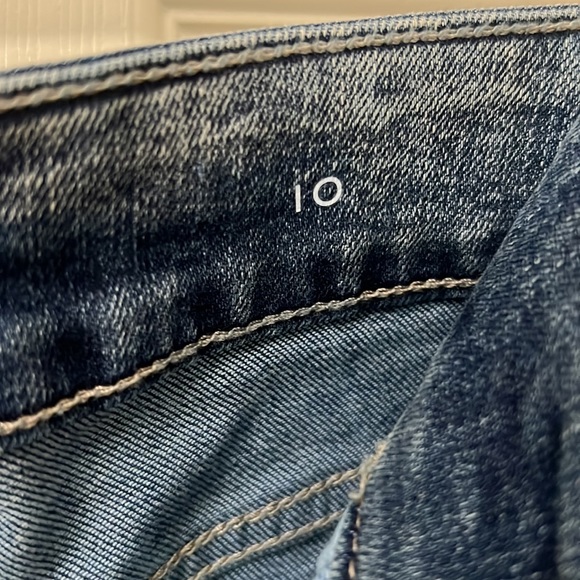 St John’s Bay Embroidered Skinny Jeans.  Size 10 - Picture 10 of 12